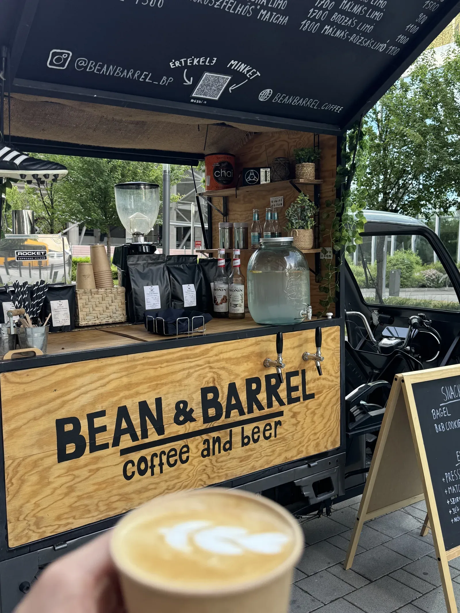 Bean & Barrel tuktuk kínálat